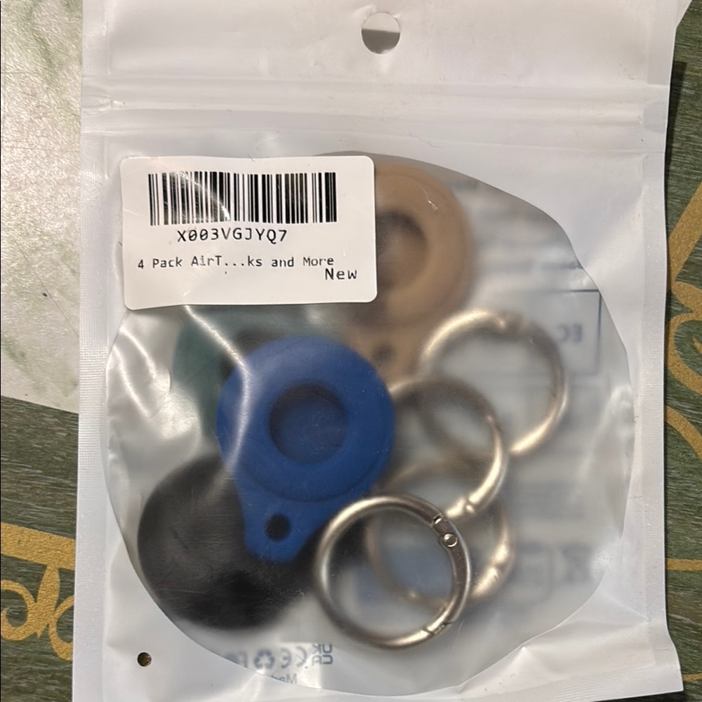 🌻4 Pack Air Tag covers and rings